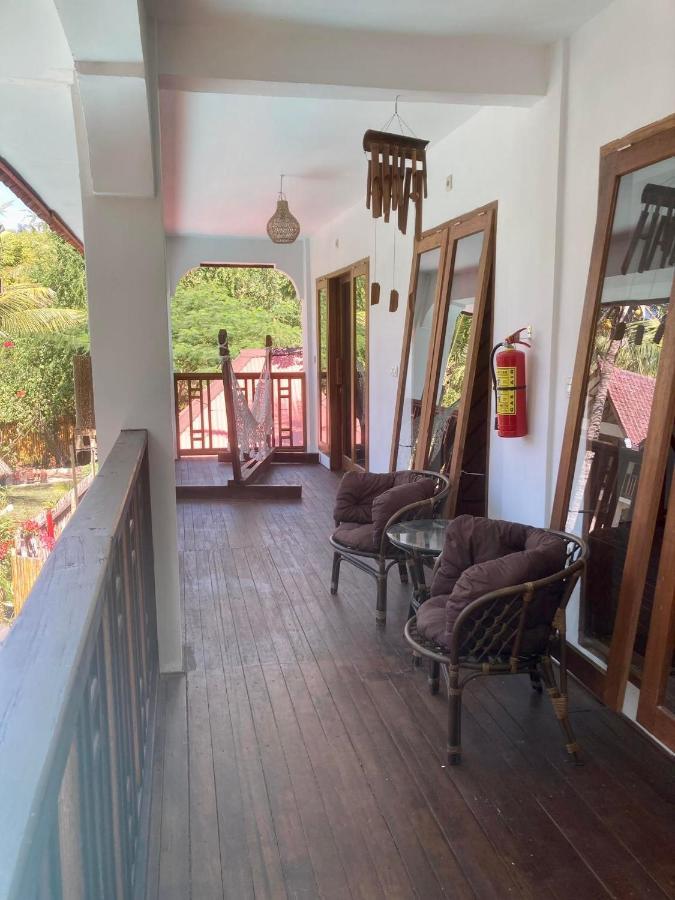Lutwala Bungalows And Private Villa Гили Траванган Экстерьер фото
