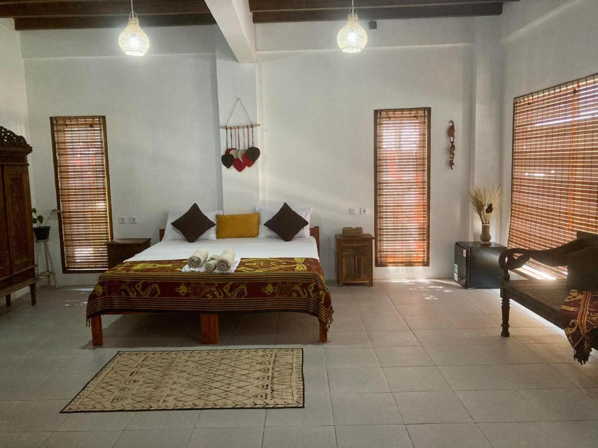 Lutwala Bungalows And Private Villa Гили Траванган Экстерьер фото